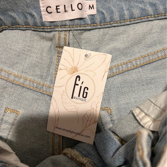 BRAND NEW JEAN SHORTS! - Picture 2 of 3